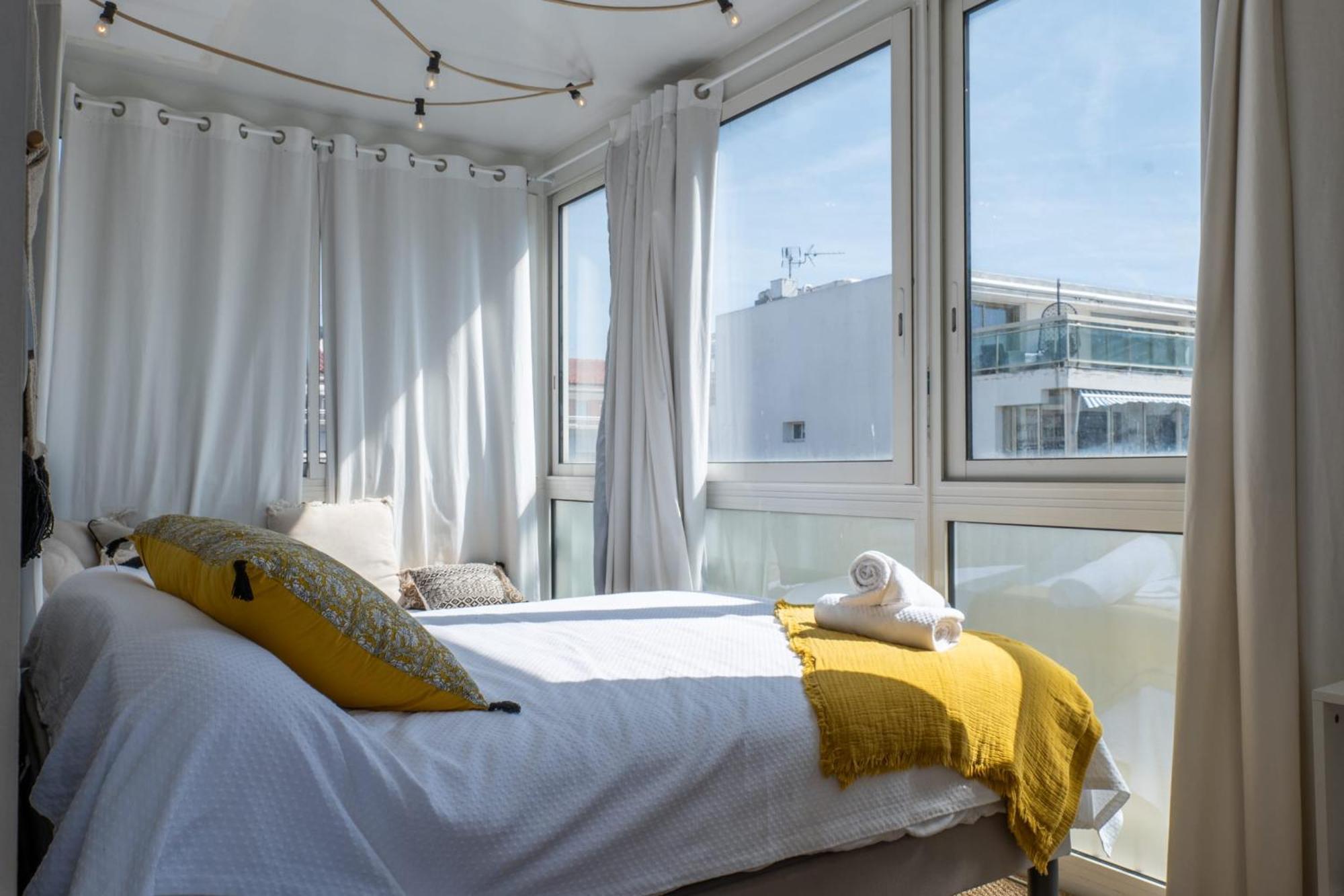 2-br Rooftop In Palm 2-min Walk To Beaches Appartamento *