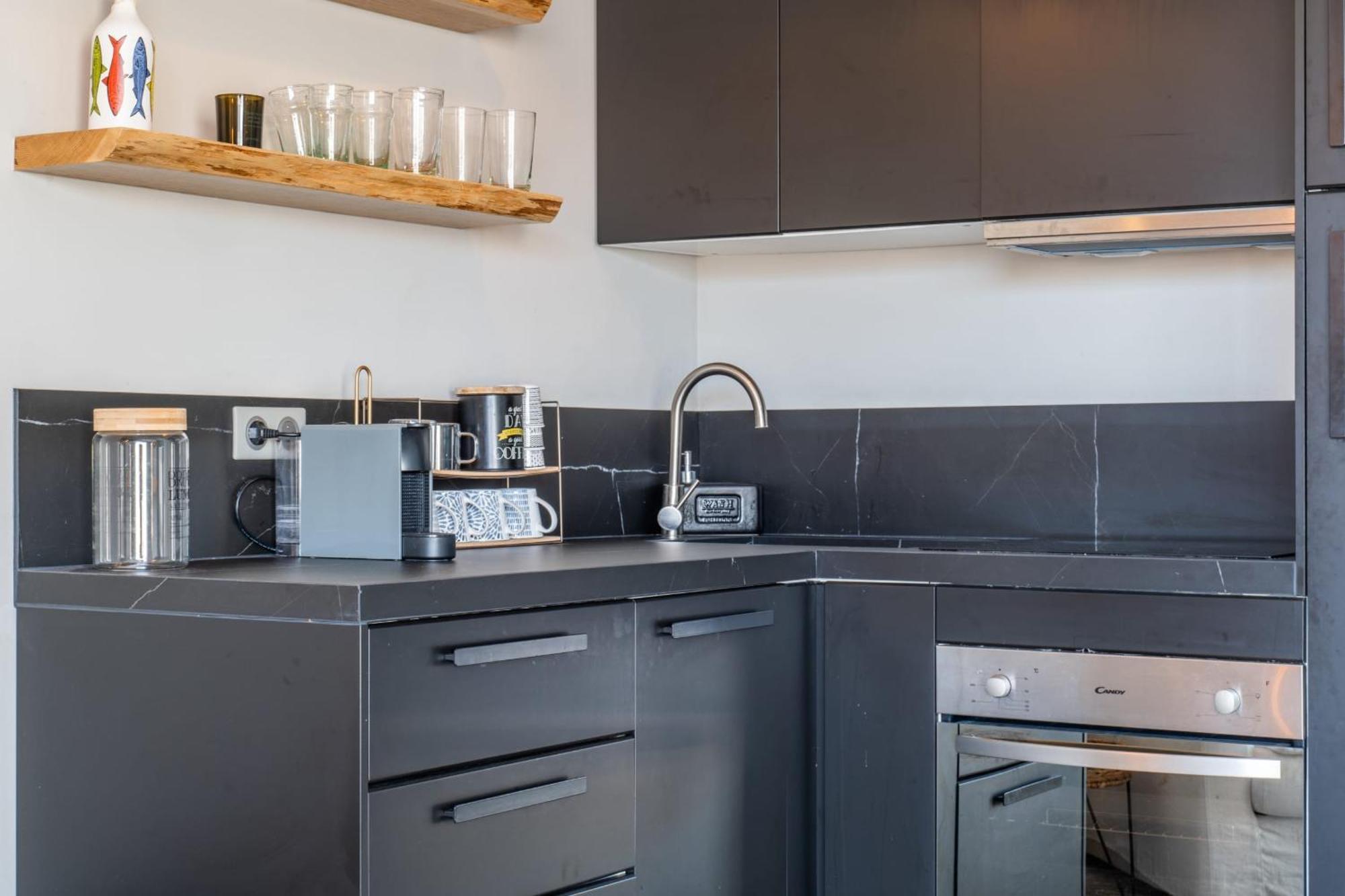 2-br Rooftop In Palm 2-min Walk To Beaches Cannes